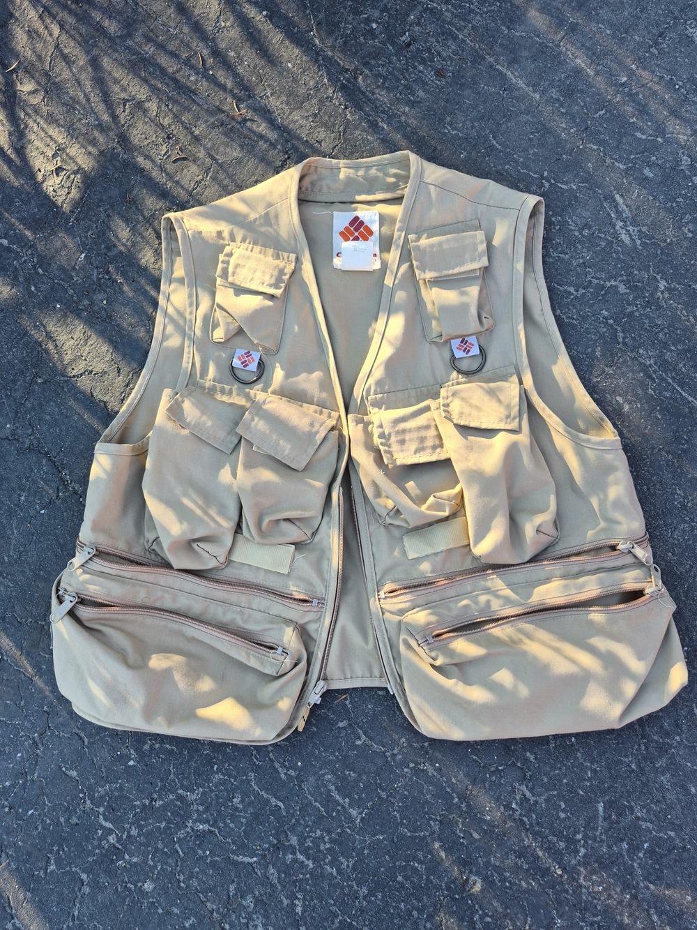 Vintage Columbia Sportswear Vest Men's Medium Brown Fishing Hunting Zip Pockets